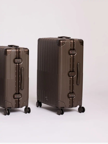 Vault Large Luggage