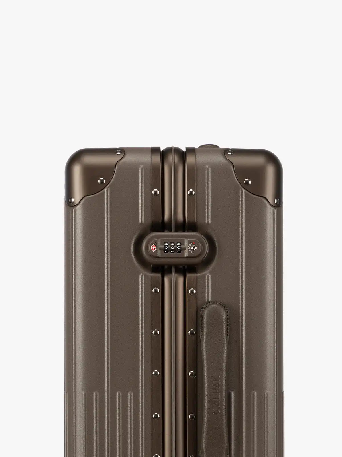 Vault Medium Luggage
