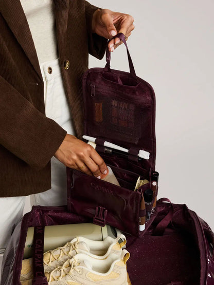 Terra Hanging Toiletry Bag