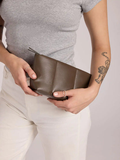 Luka 1-Quart Zip Pouch in Vegan Leather