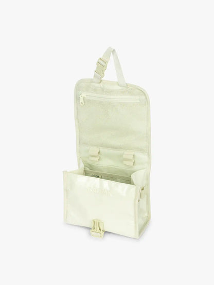 Terra Hanging Toiletry Bag