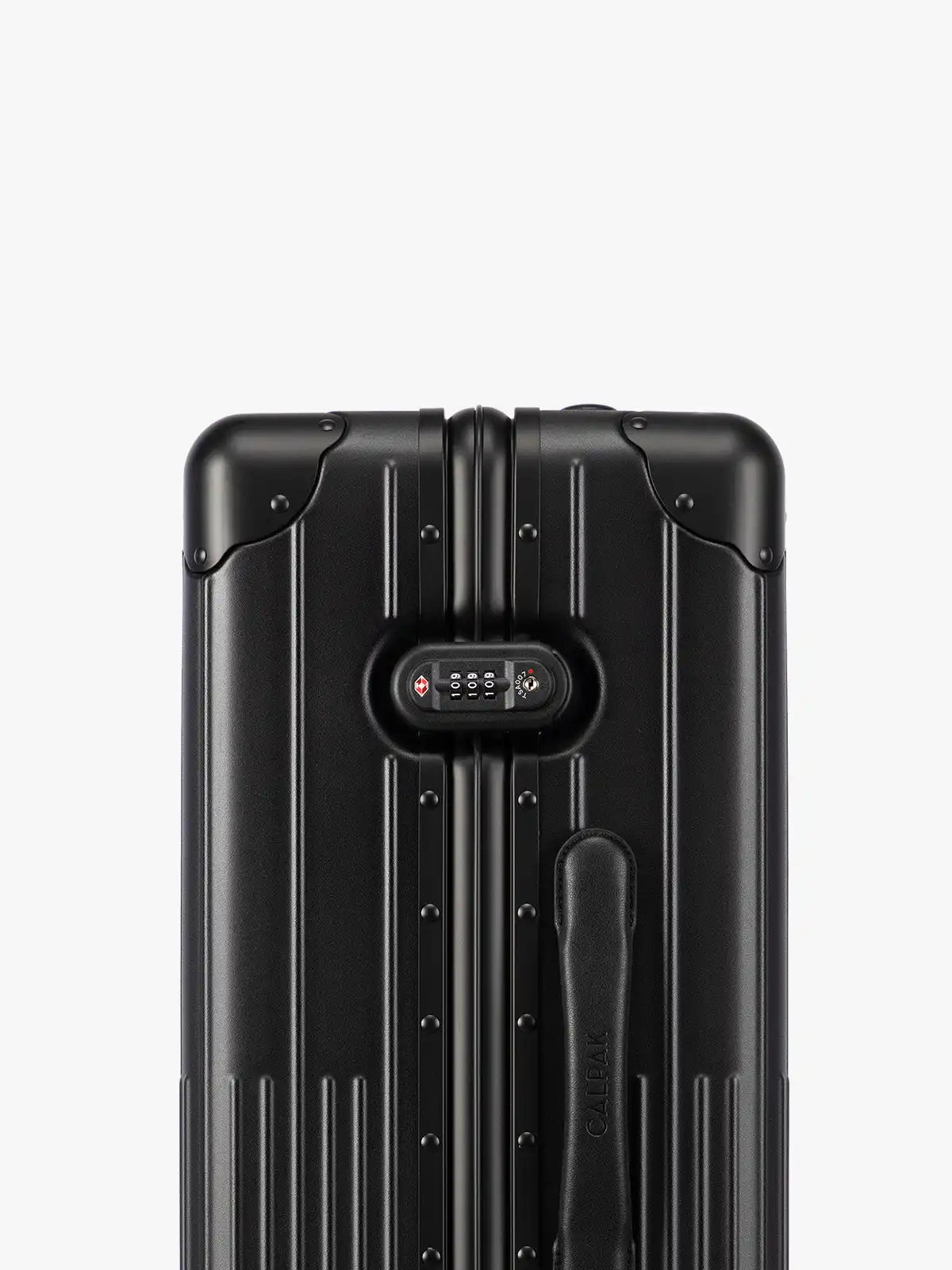 Vault Medium Luggage