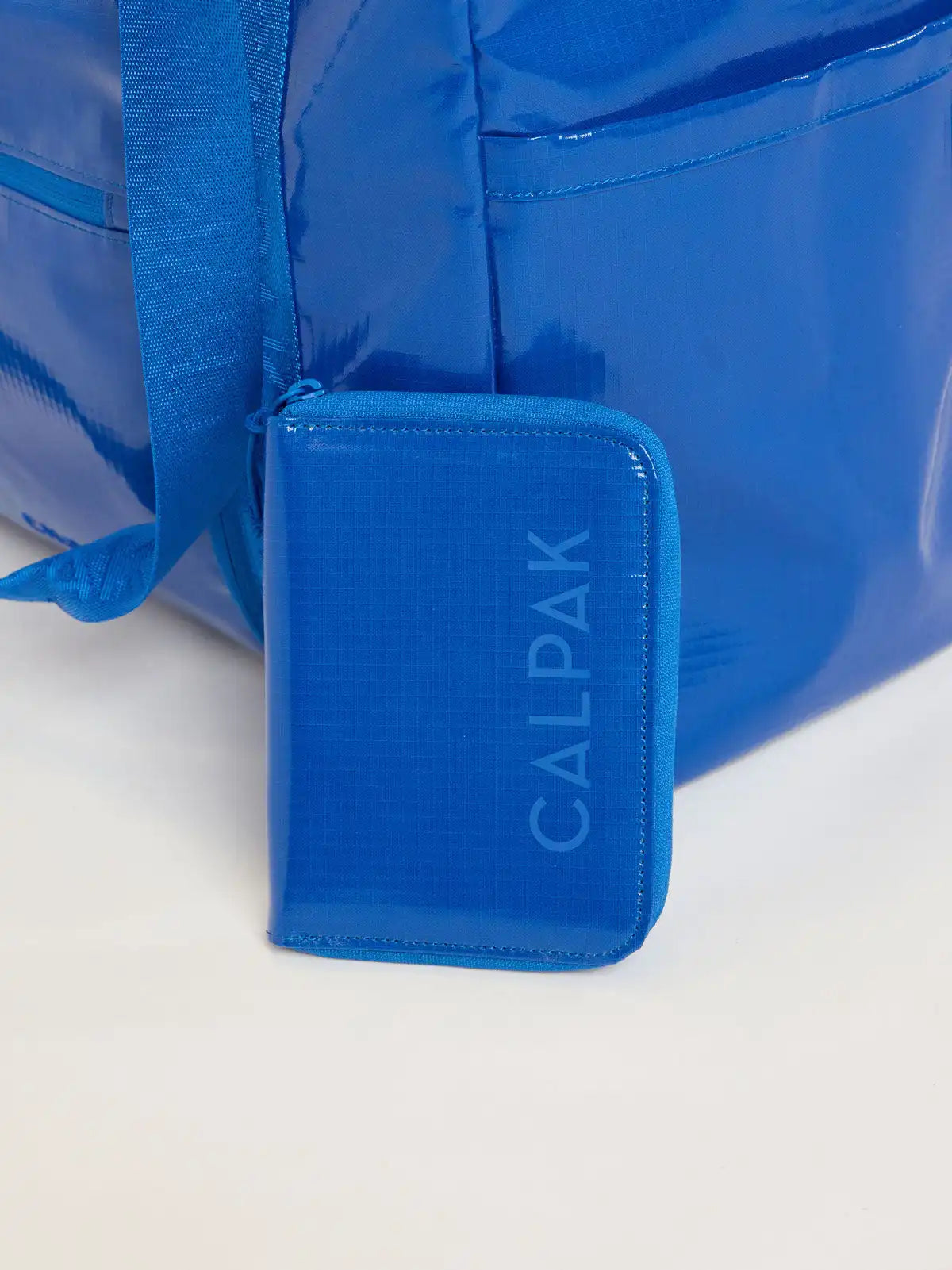 Terra Zip Passport Wallet