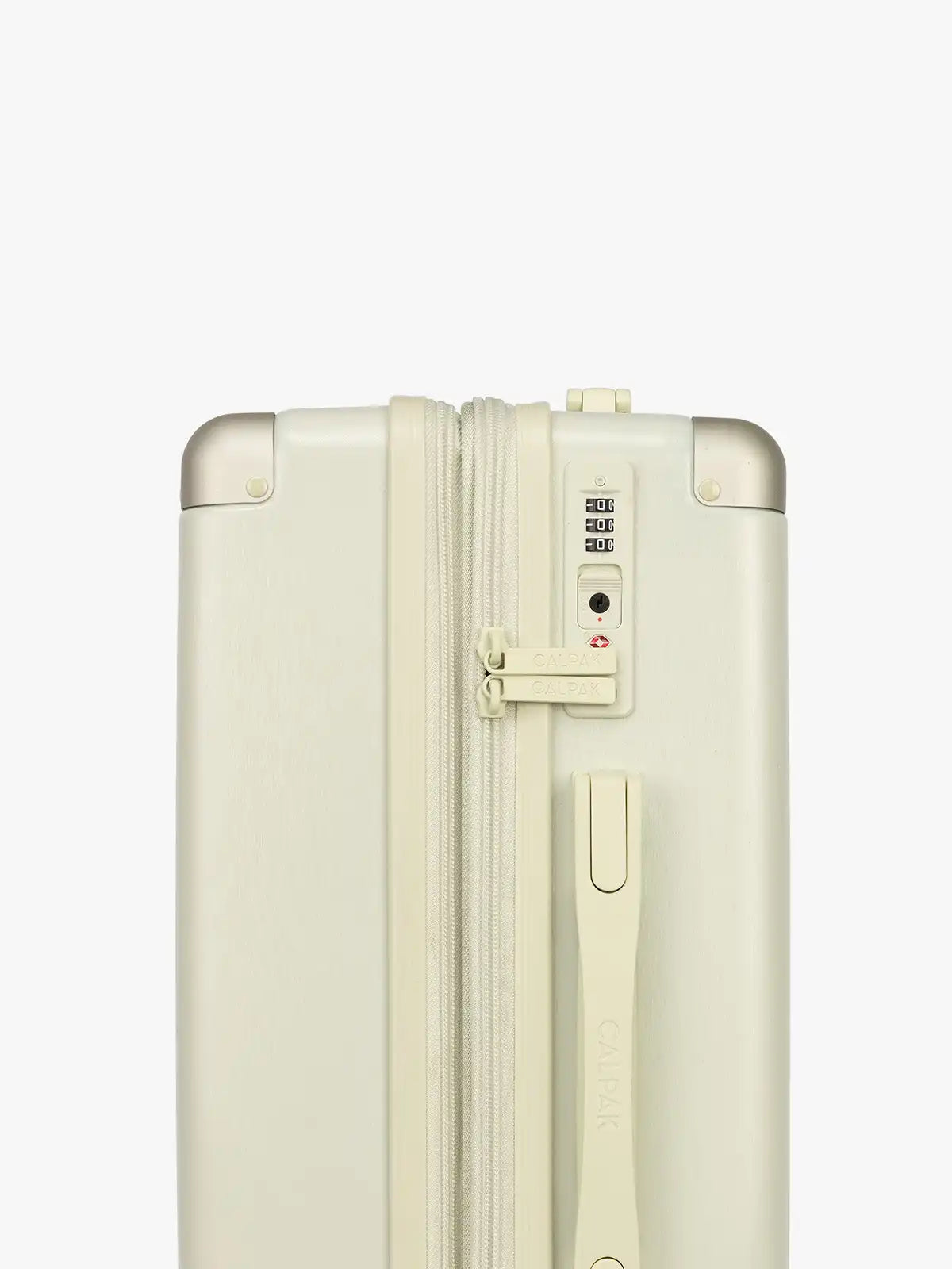 Ambeur Medium Luggage